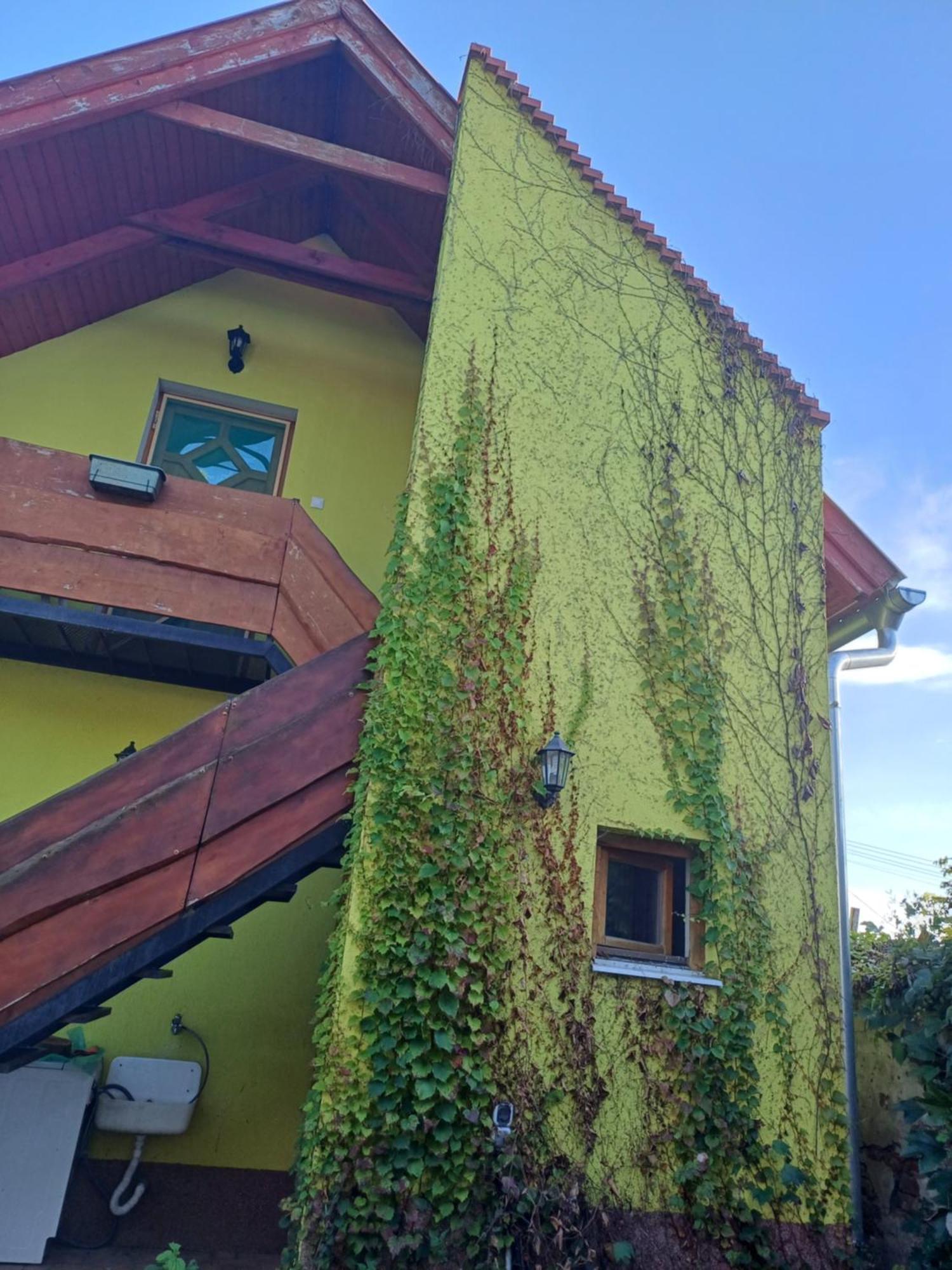 Zanati Apartmannház Nagykapornak Exterior foto